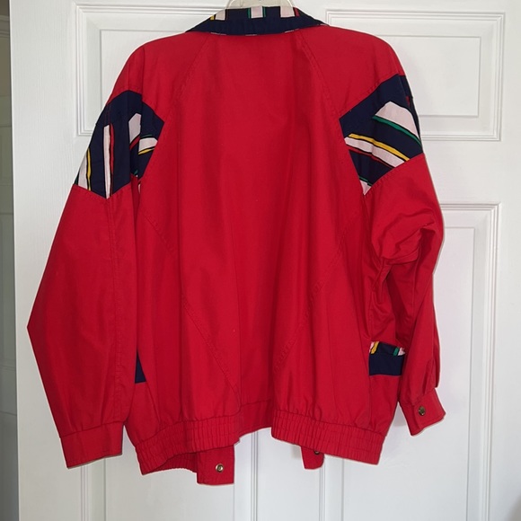 “Vintage” medium red windbreaker - Picture 4 of 4